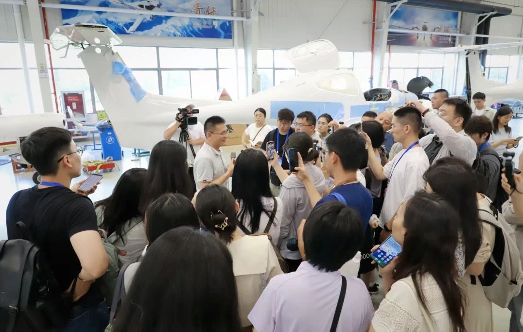 1754894216710880KWJs.jpg 12a4cf8a97a45a5ec5a1bdeed8ac9c7e.jpg